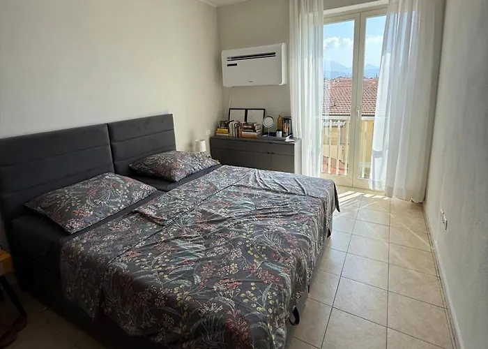 Perfect Location Апартаменты